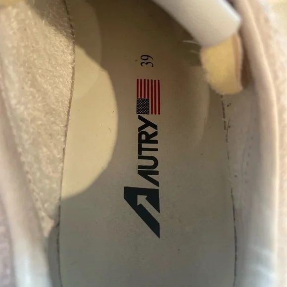 Autry Medalist Low - Sand Suede - Picture 6 of 10